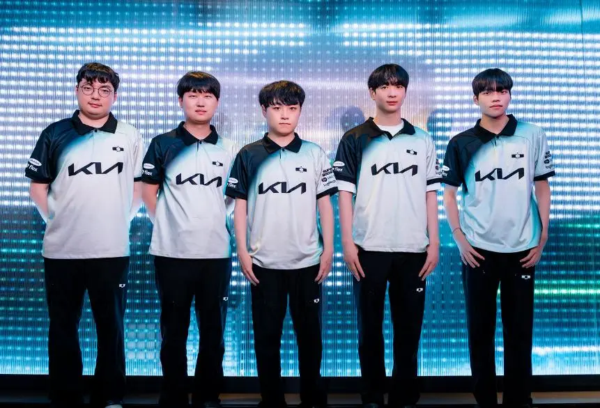 同时在边线, Faker 同时在边线, Faker