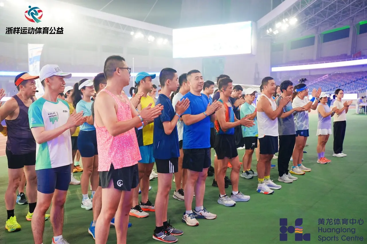 期于开幕式, 周训练量大, 将达 期于开幕式, 周训练量大, 将达