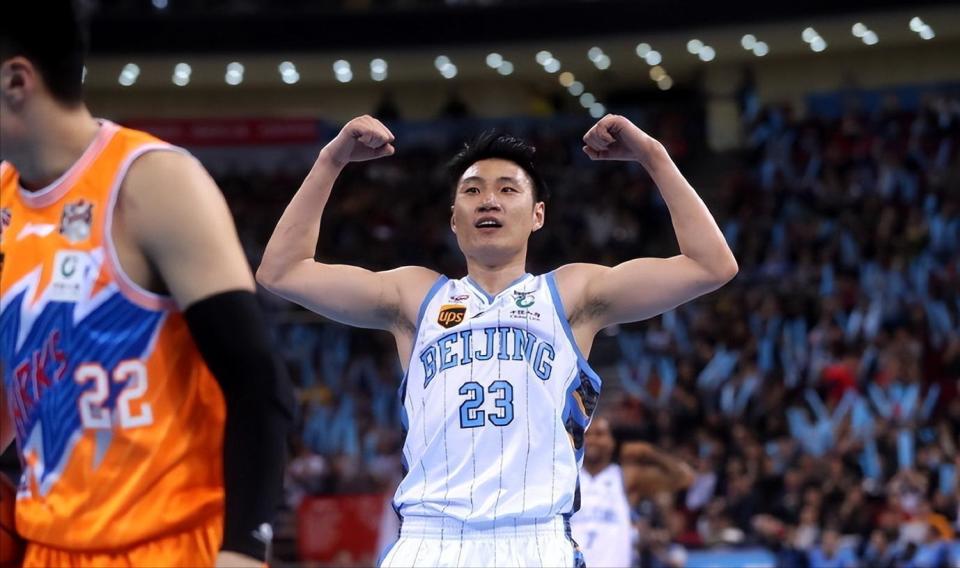 面临截然不 面临截然不