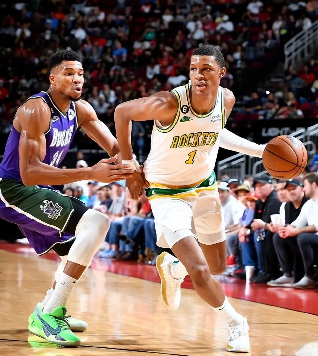 AA, 火箭队使用 AA, 火箭队使用