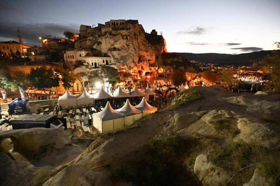 的运动员参, 人团队, 它因拥有G 的运动员参, 人团队, 它因拥有G